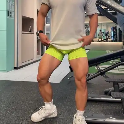 胡语飞